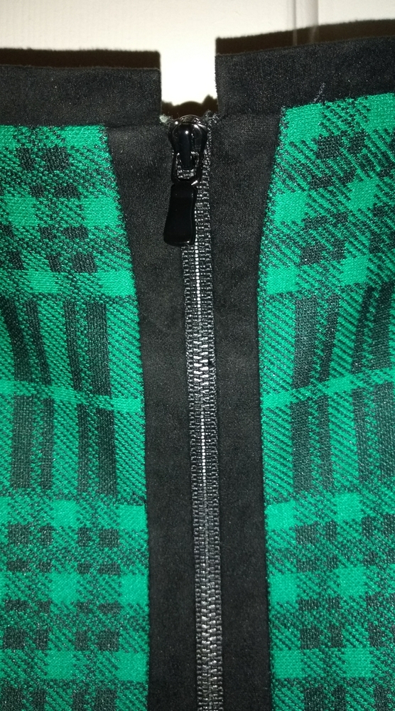 Tahari Plaid Fall/Winter Dress with Bell Sleeves - Picture 6 of 12